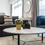 Tecom Central Location Executive Studio