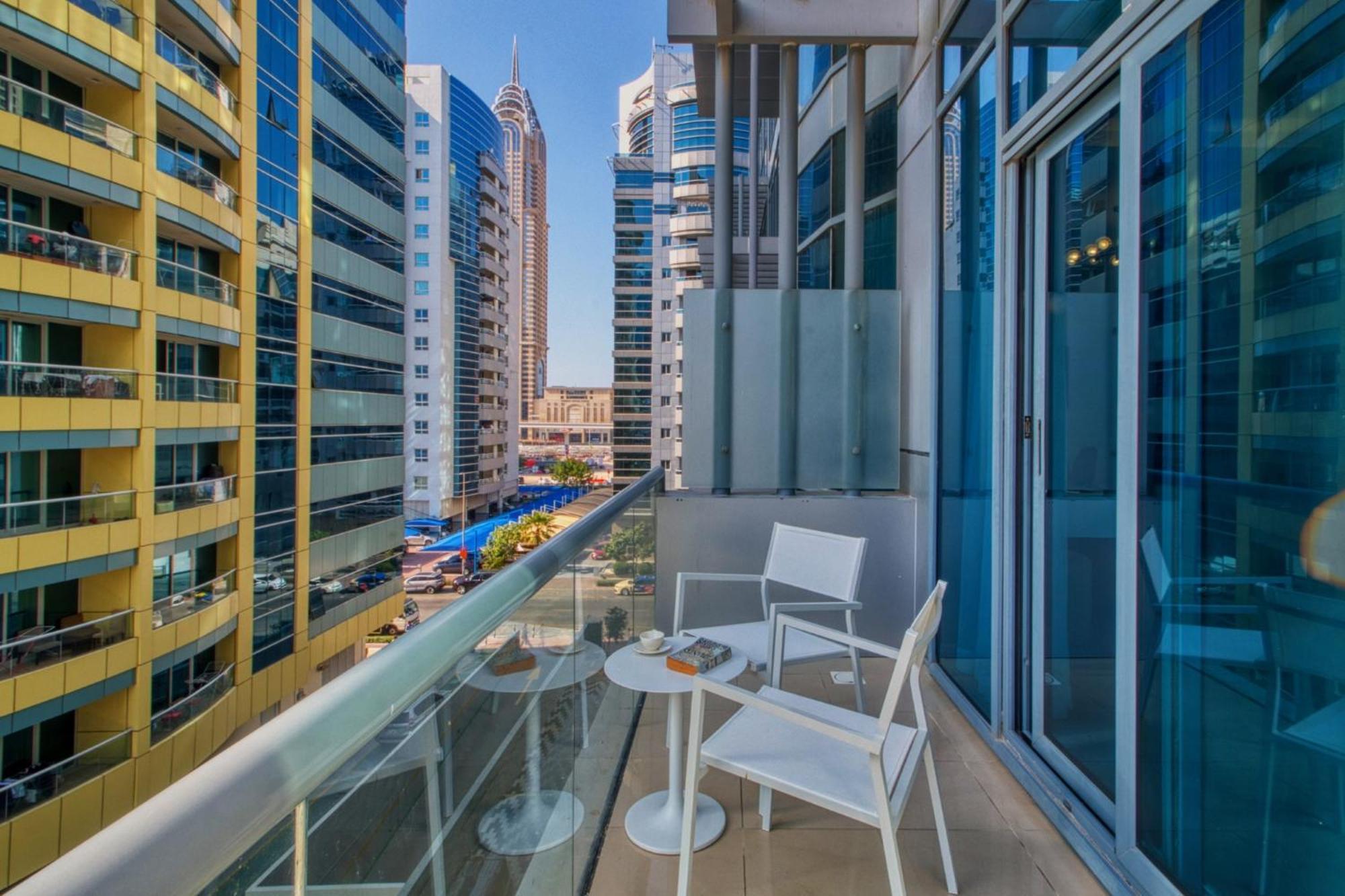 Tecom Location Executive Apartment Dubai